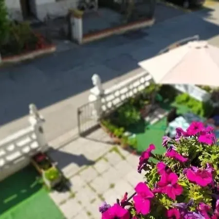 Vacanze In Con Giardino Будинок відпочинку