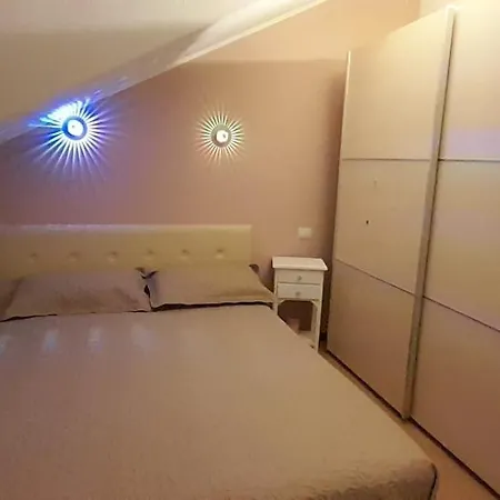 Vacanze In Con Giardino Будинок відпочинку