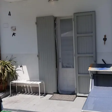 Vacanze In Con Giardino Будинок відпочинку
